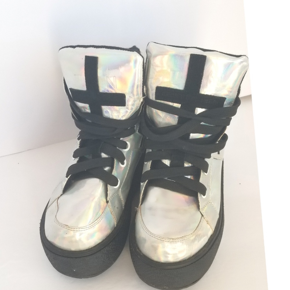 Unif Holographic Cross Trainers IRIDESCENT